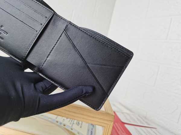 LVコピーウォレット細部ディテール